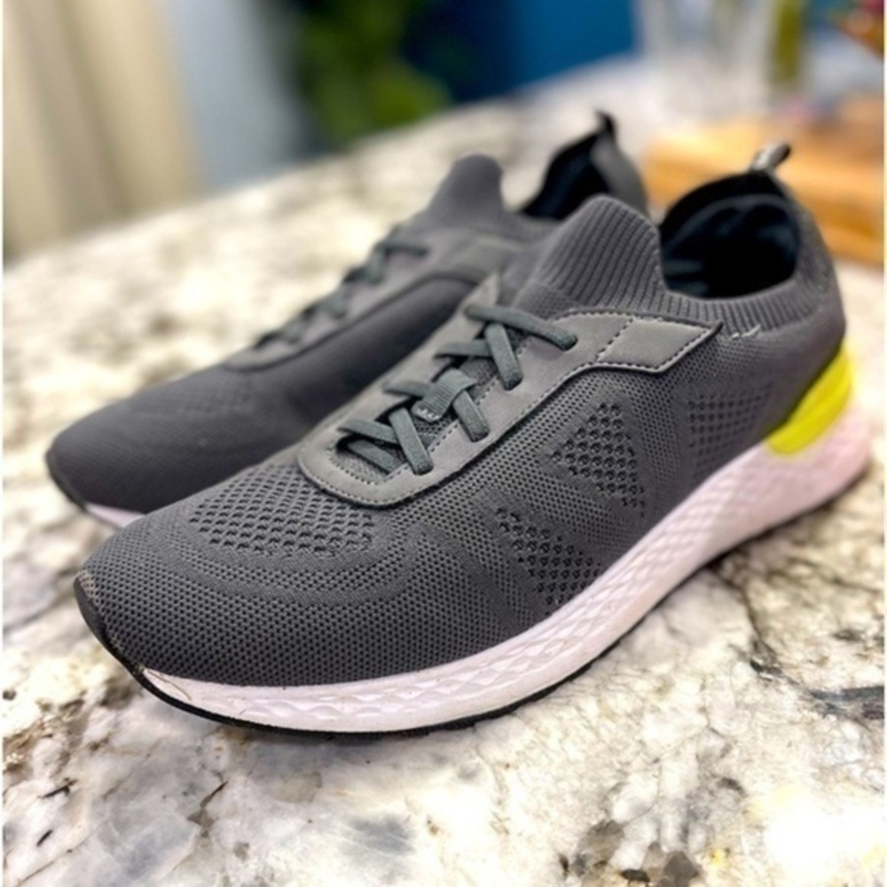 Cross Streak Runing Shoes men’s size 11